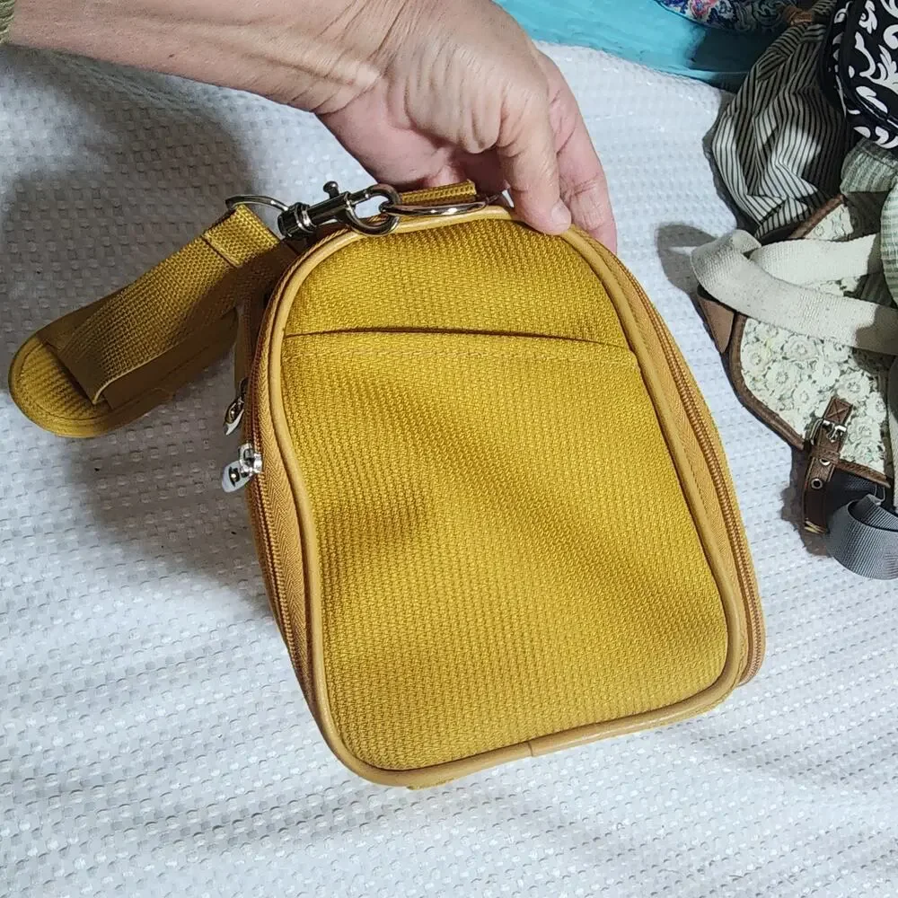 EVERYTHING BAG EUC TRAVEL BAG CASE CROSSBODY STRAP